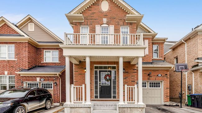 32 Stedford Cres, House other with 4 bedrooms, 4 bathrooms and 2 parking in Brampton ON | Image 4