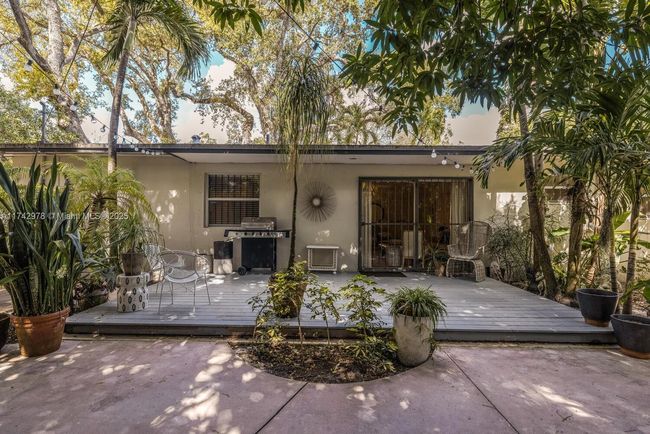 700 Ne 155 Th St, House other with 3 bedrooms, 2 bathrooms and null parking in Miami FL | Image 34