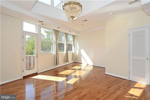 1015 H St Ne, WASHINGTON, DC, 20002-3882 | Card Image