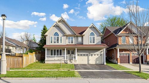 303 King St E, Mount Albert, ON, L0G1M0 | Card Image