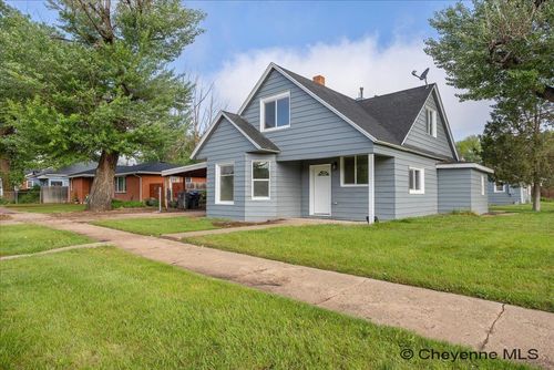 1018 E 20th St, Cheyenne, WY, 82001-3904 | Card Image