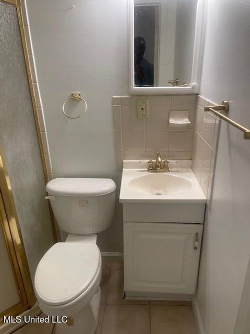 3434 Midlawn Ave, Jackson, MS, 39213-6415 | Card Image