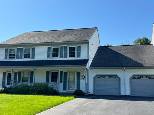 9 Pinewood Dr, Essex, VT, 05452-3848 | Card Image