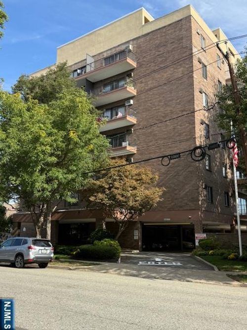 140 Euclid Ave, Hackensack, NJ, 07601-4617 | Card Image