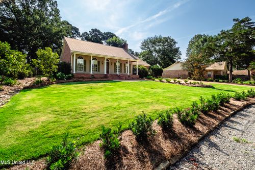 220 Lakeshore Dr, Madison, MS, 39110-7109 | Card Image