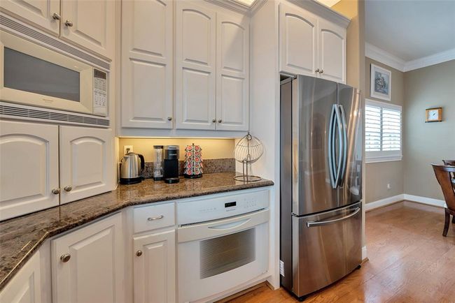 More cabinet and countertop space. | Image 22