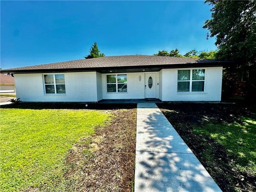 629 Chablis Dr, Kenner, LA, 70065-1741 | Card Image