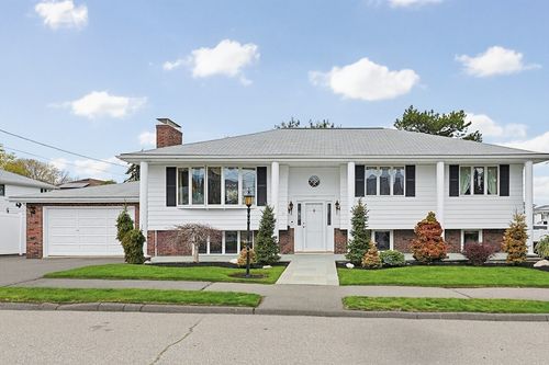 71 Case Dr, Revere, MA, 02151-2831 | Card Image