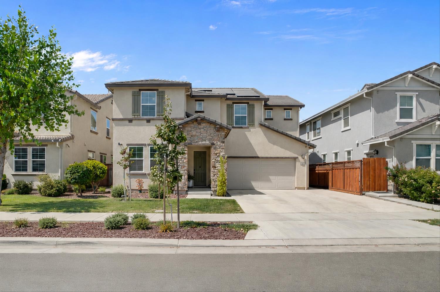 Residential in Lathrop