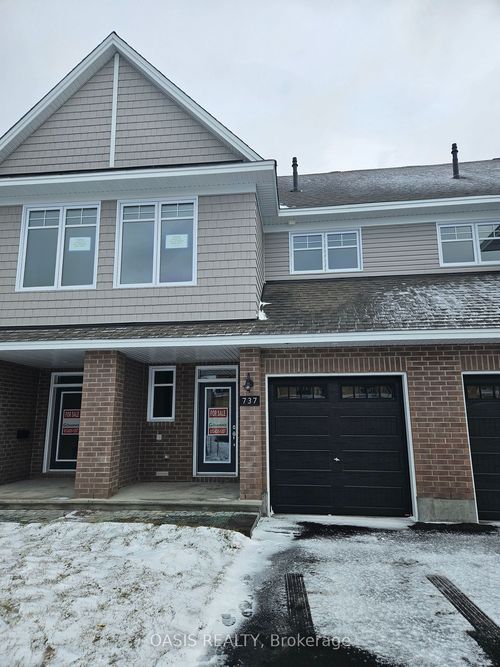 737 Maverick Cres, Stittsville, ON, K2S2X1 | Card Image