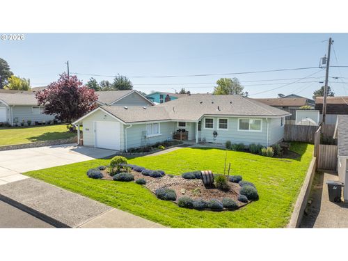 1860 Grant St, North Bend, OR, 97459-1924 | Card Image