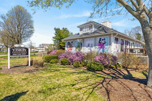 87 Davis Straits, Falmouth, MA, 02540 | Card Image