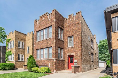 1027 N Harlem Ave, Oak Park, IL, 60302-1528 | Card Image