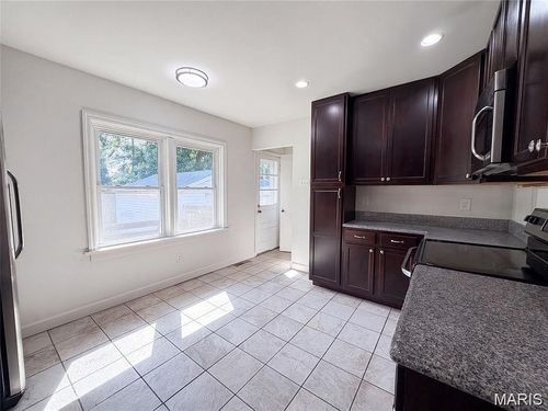 1320 Gahan Dr Drive, Florissant, MO, 63031 | Card Image