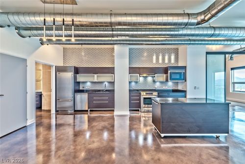 1708-200 Hoover Ave, Las Vegas, NV, 89101-6884 | Card Image