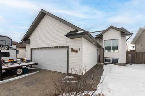 5104 54 Street, Blackfoot, AB, T0B0L0 | Card Image