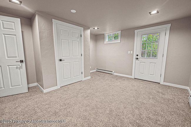 885 Stout St, House other with 5 bedrooms, 3 bathrooms and null parking in Craig CO | Image 18