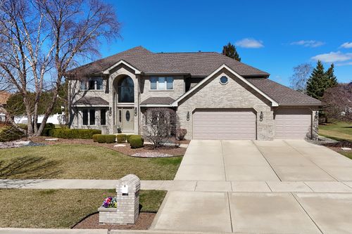 7816 Marquette Dr S, Tinley Park, IL, 60477-4563 | Card Image