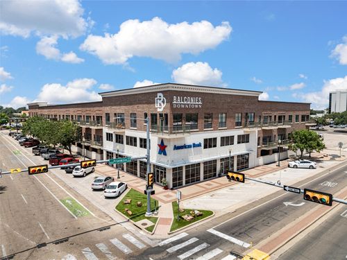 328-330 Austin Ave, Waco, TX, 76701-2267 | Card Image