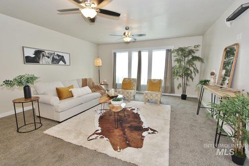 3424 E Sherman Ave, Nampa, ID, 83687-8982 | Card Image