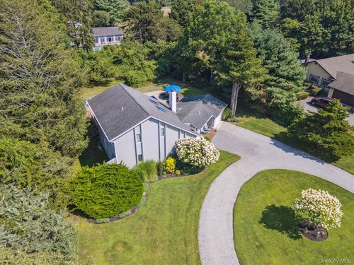 56 Nidzyn Ave, Remsenburg, NY, 11960-2056 | Card Image