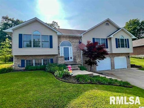 200 Hummingbird Ln, Hannibal, MO, 63401-6930 | Card Image