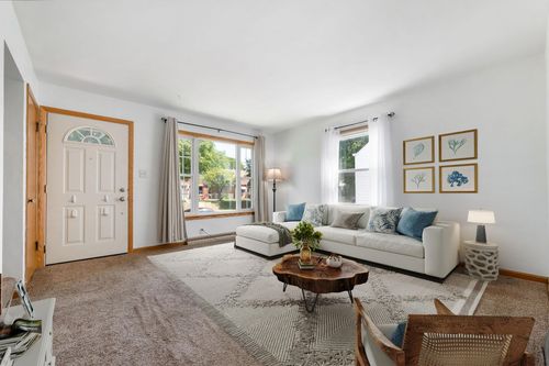 3609 N 78th St, Milwaukee, WI, 53222-3015 | Card Image