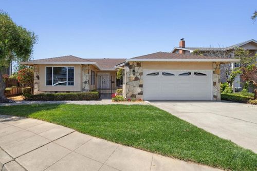 752 Matsonia Dr, Foster City, CA, 94404-1308 | Card Image