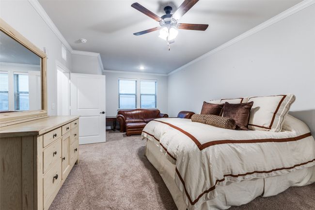 Primary Bedroom with sitting area | Image 18