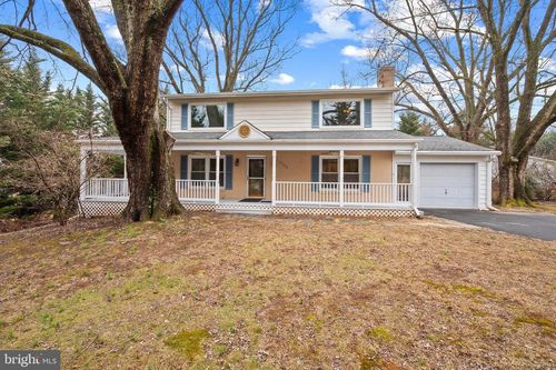 6916 Cynthia Ln, DERWOOD, MD, 20855-1301 | Card Image