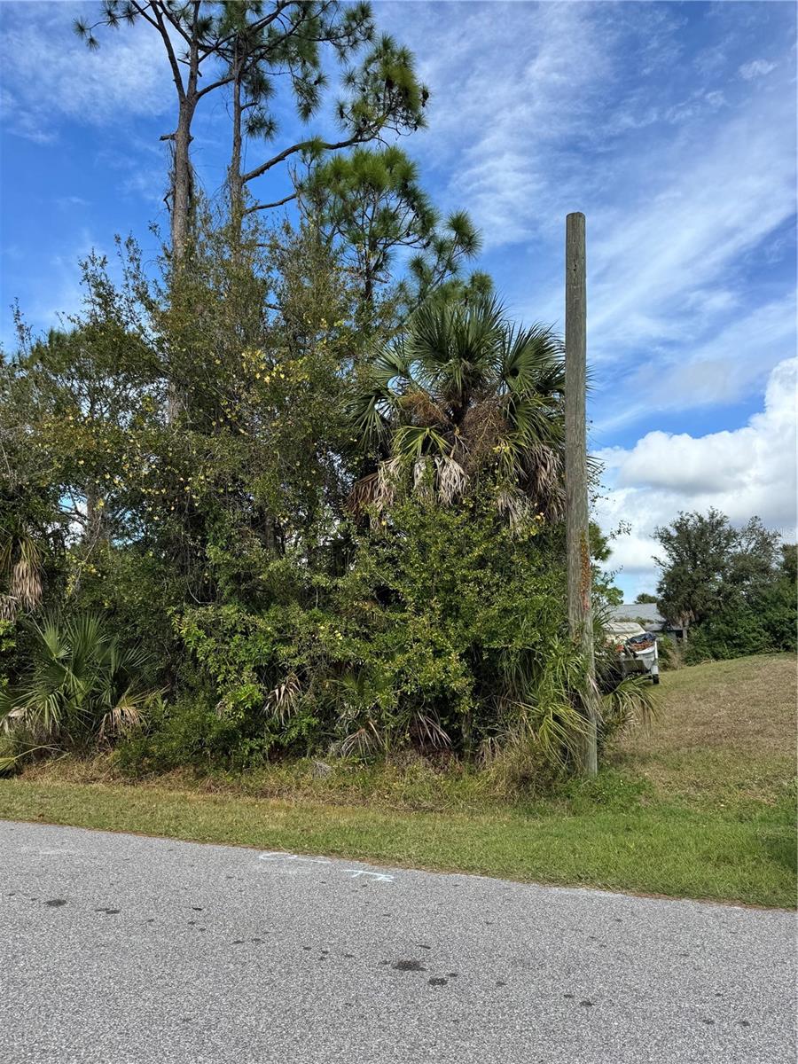 Land in NORTH PORT 3