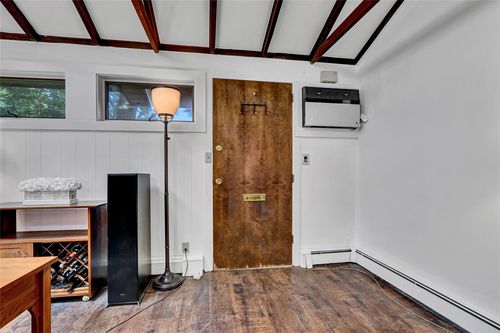 15 Wellington Rd, Greenvale, NY, 11548-1015 | Card Image