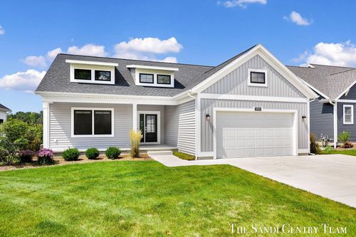 7271 Atwater Dr, Norton Shores, MI, 49456-8614 | Card Image