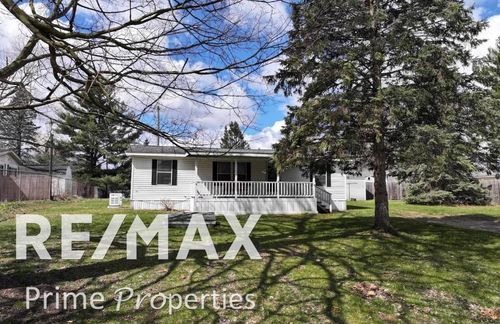10298 Evelyn Dr, Clio, MI, 48420-7713 | Card Image