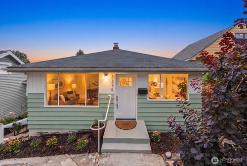 3318 20th Ave S, Seattle, WA, 98144-6424 | Card Image