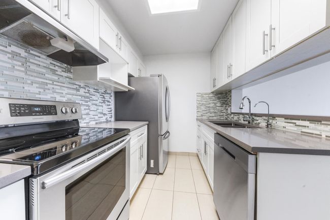 408 - 4160 Albert St, Condo with 1 bedrooms, 1 bathrooms and 1 parking in Burnaby BC | Image 4