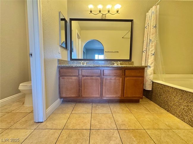 202 - 1808 N Decatur Blvd, Condo with 2 bedrooms, 2 bathrooms and null parking in Las Vegas NV | Image 12