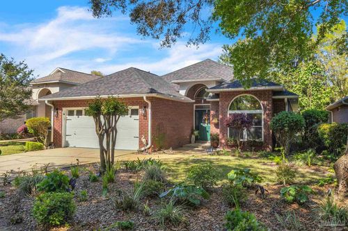 9895 Rail Cir, Pensacola, FL, 32507-7211 | Card Image