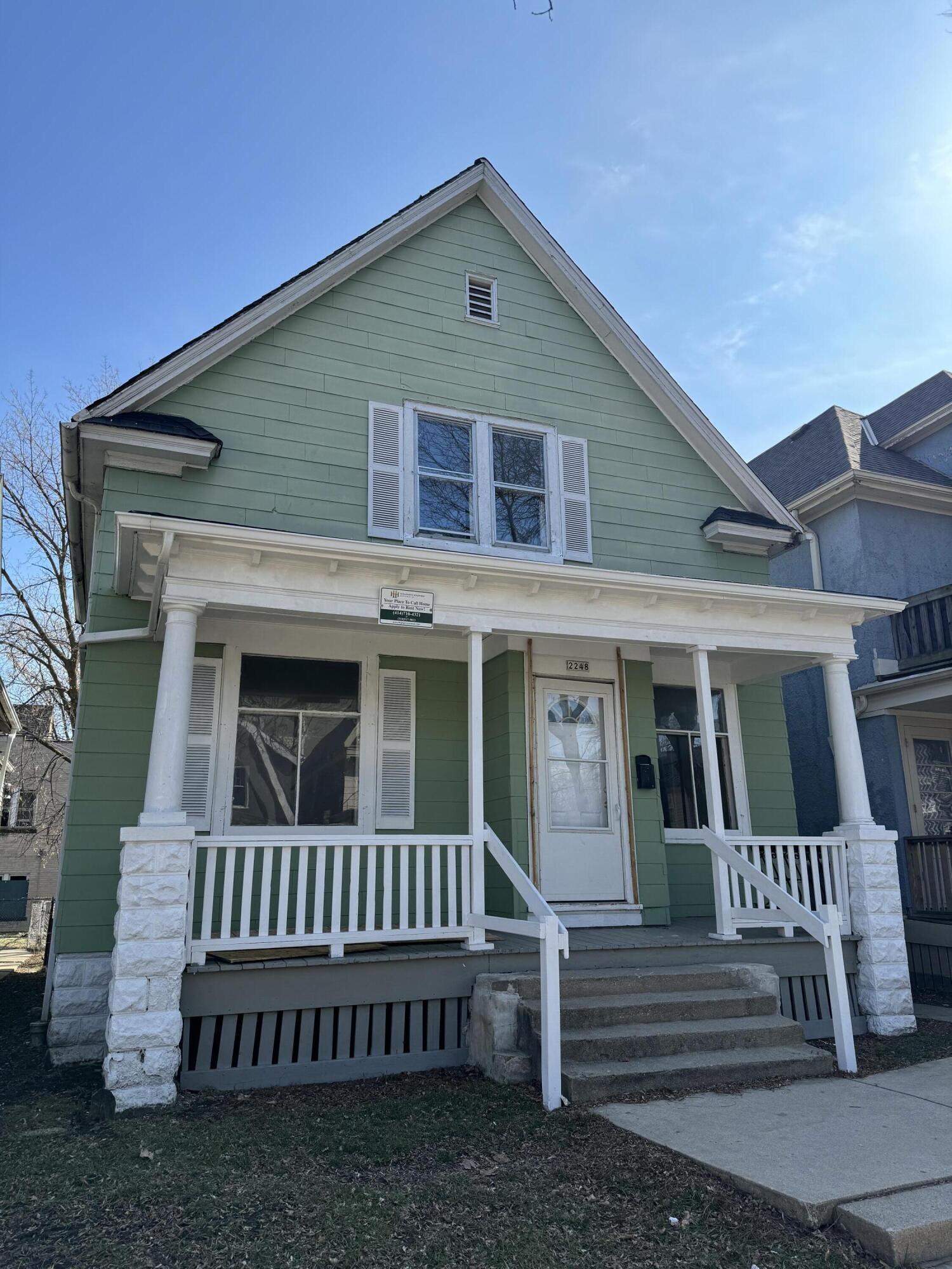 42nd St, Milwaukee, WI 53208