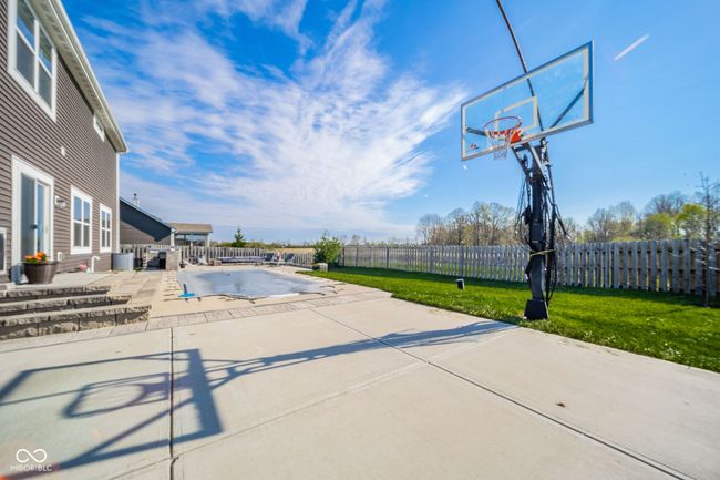 goalrilla basketball court / pool / swim spa/ outdoor grilling area | Image 42