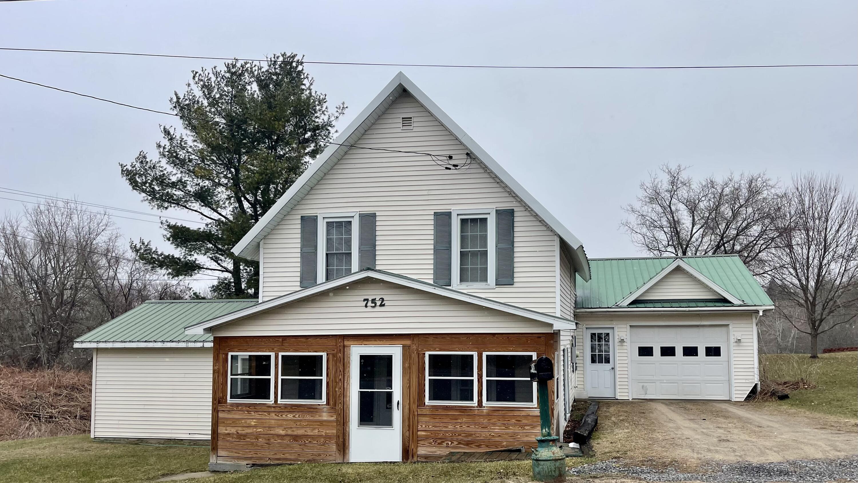 Woods Rd, Brushton, NY 12916