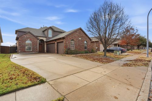 2268 Laurel Forest Dr, Fort Worth, TX, 76177-3509 | Card Image