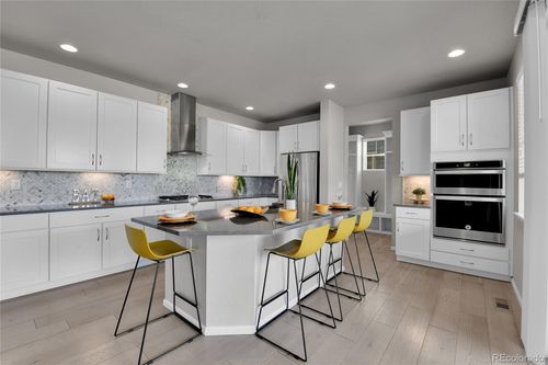 6841 W Asbury Pl, Lakewood, CO, 80227-2690 | Card Image