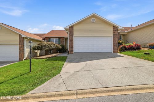 209 Executive Meadows Dr, Lenoir City, TN, 37771-6777 | Card Image