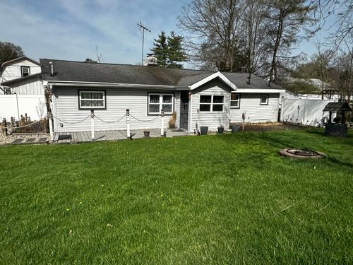 520 W Jessie Rd, Sanford, MI, 48657-9520 | Card Image