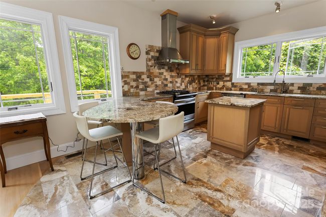 9 Gazebo Trl, Condo with 3 bedrooms, 2 bathrooms and null parking in Clyde NC | Image 9