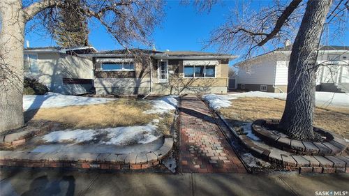 849 Mcintosh St, Regina, SK, S4T5B5 | Card Image