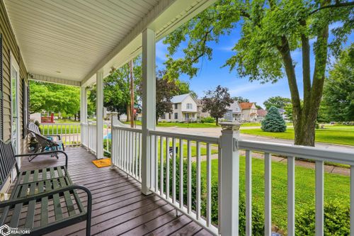 301 Winter St, West Burlington, IA, 52655-1343 | Card Image