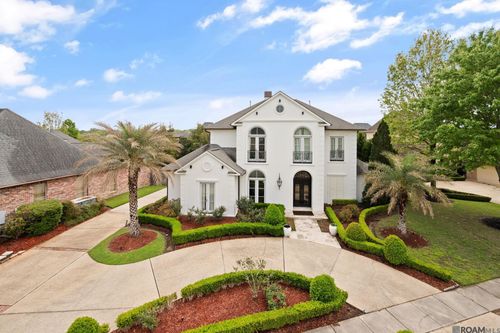 18642 Santa Maria Dr, Baton Rouge, LA, 70809-6744 | Card Image