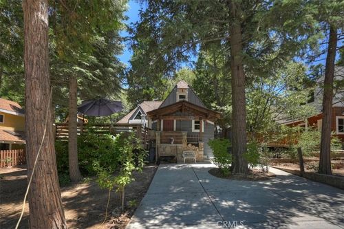 311 Hemlock Dr, Lake Arrowhead, CA, 92352 | Card Image